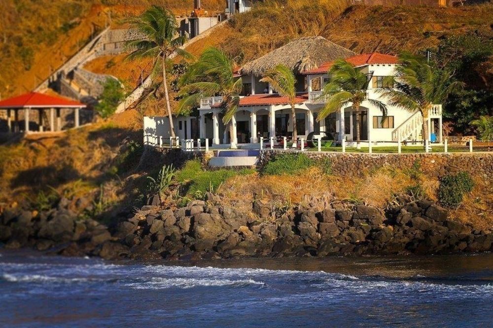Vista Las Olas Resort El Cuco Bagian luar foto